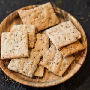 Garlic Herb Crackers Bulk 15oz.